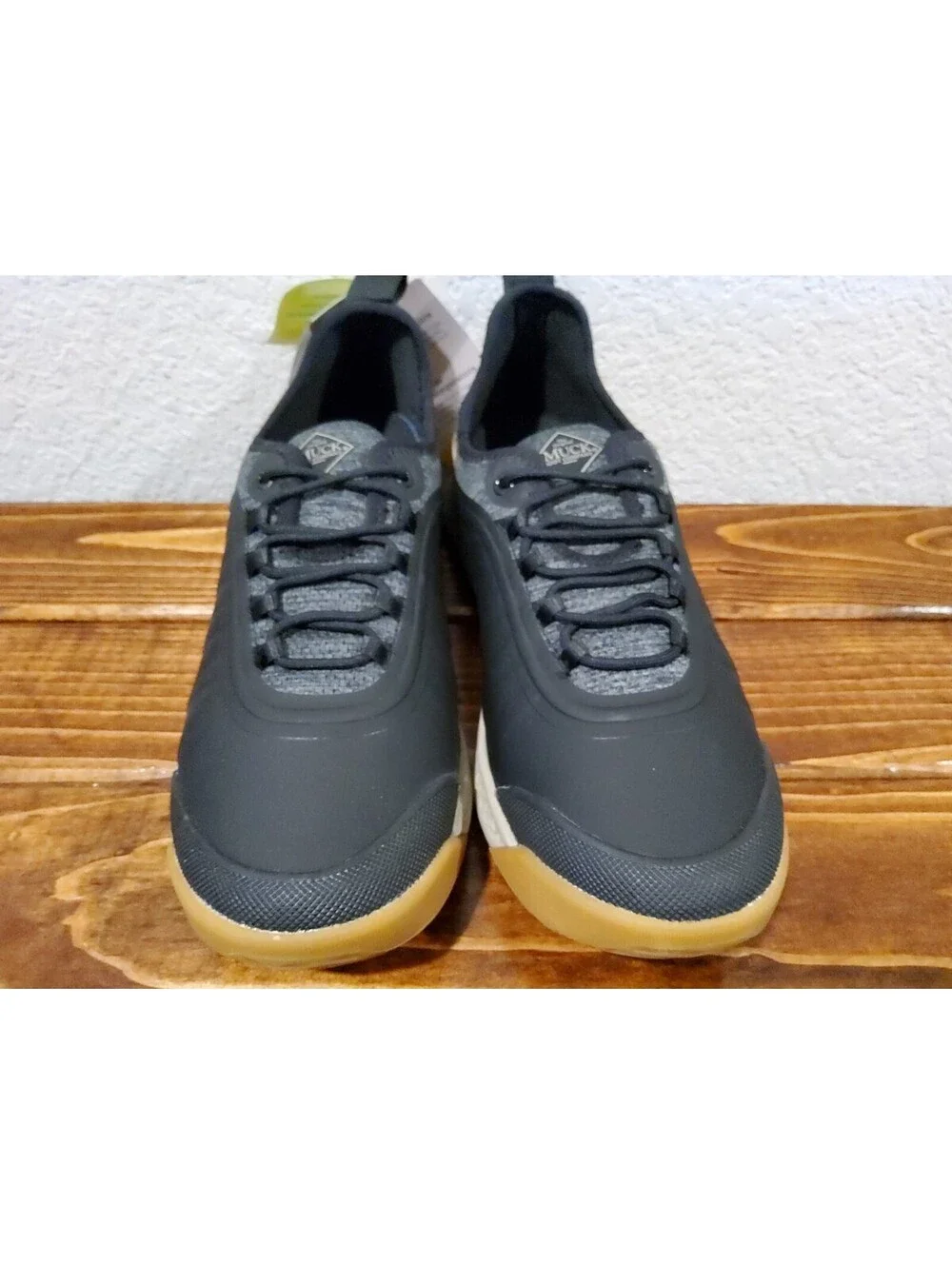 Muck Boot Company Outscape Lace Up Waterproof Sneaker Men's 7.5 Black/Tan